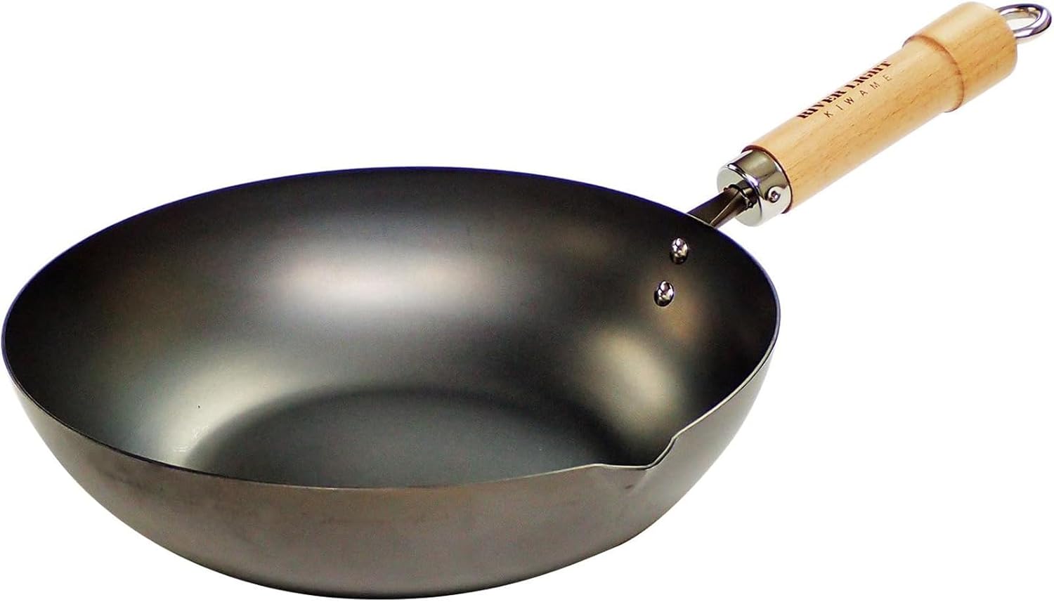 River Light Kiwame 24cm iron frying pan with light wooden handle