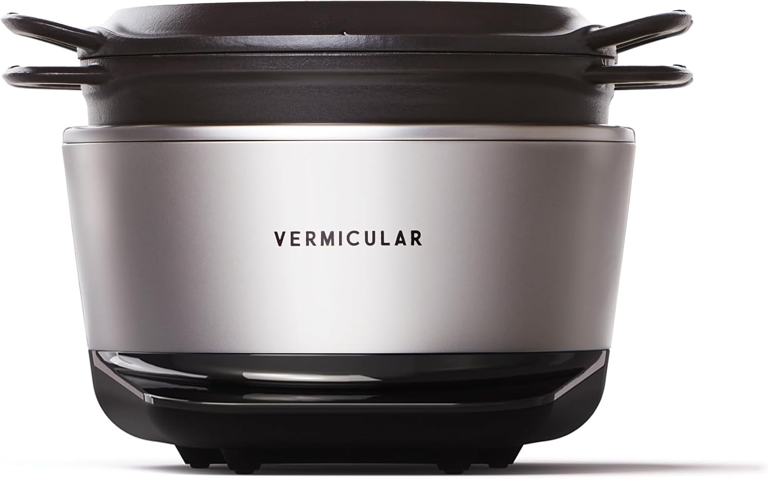 Vermicular Musui-Kamado in Sea Salt finish, cast iron pot seated on its induction base